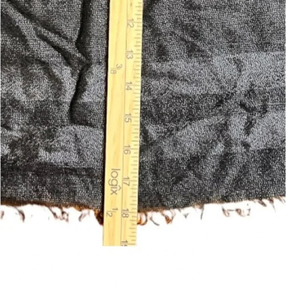Kinross cashmere scarf lightweight black NWT - Picture 5 of 15